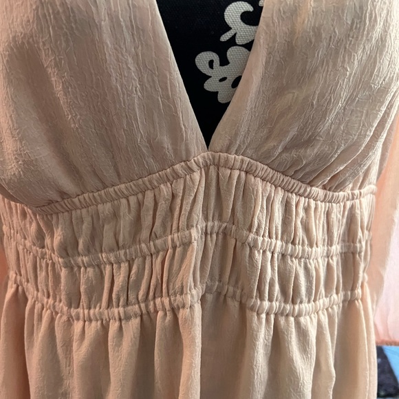 Light blush pink long maxi, high gathered waist. Open back with ties - Picture 2 of 13